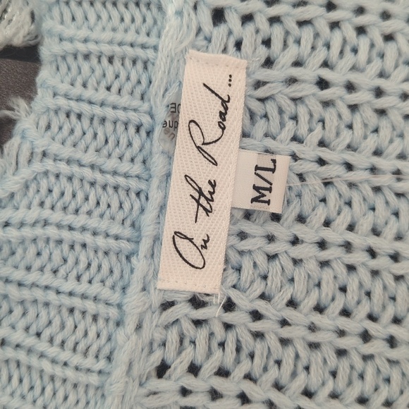 On The Road Distressed Blue Color Block Sweater w Fringe NWT Size M/L - Picture 4 of 15
